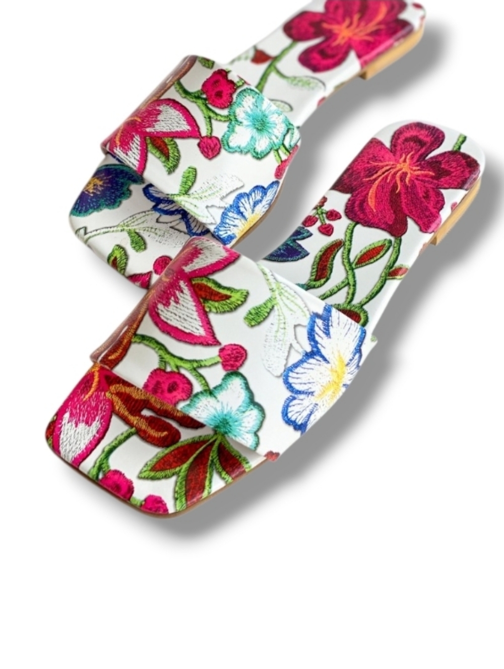 5️⃣ for 2️⃣5️⃣ Multicolor Floral Pattern Square Toe Slide Sandals